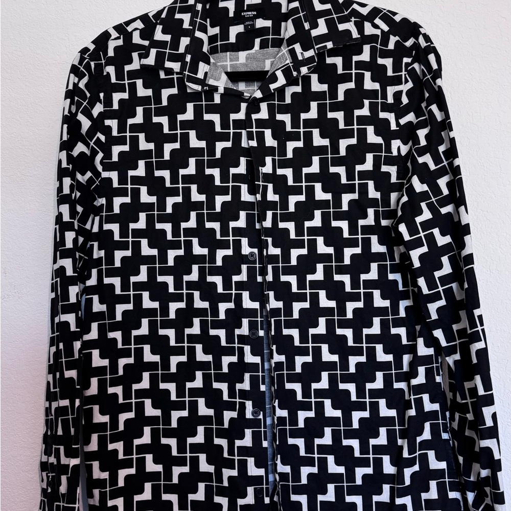 Express Black and White Patterned Women's Button Shirt